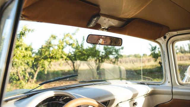 glass of water manifestation method